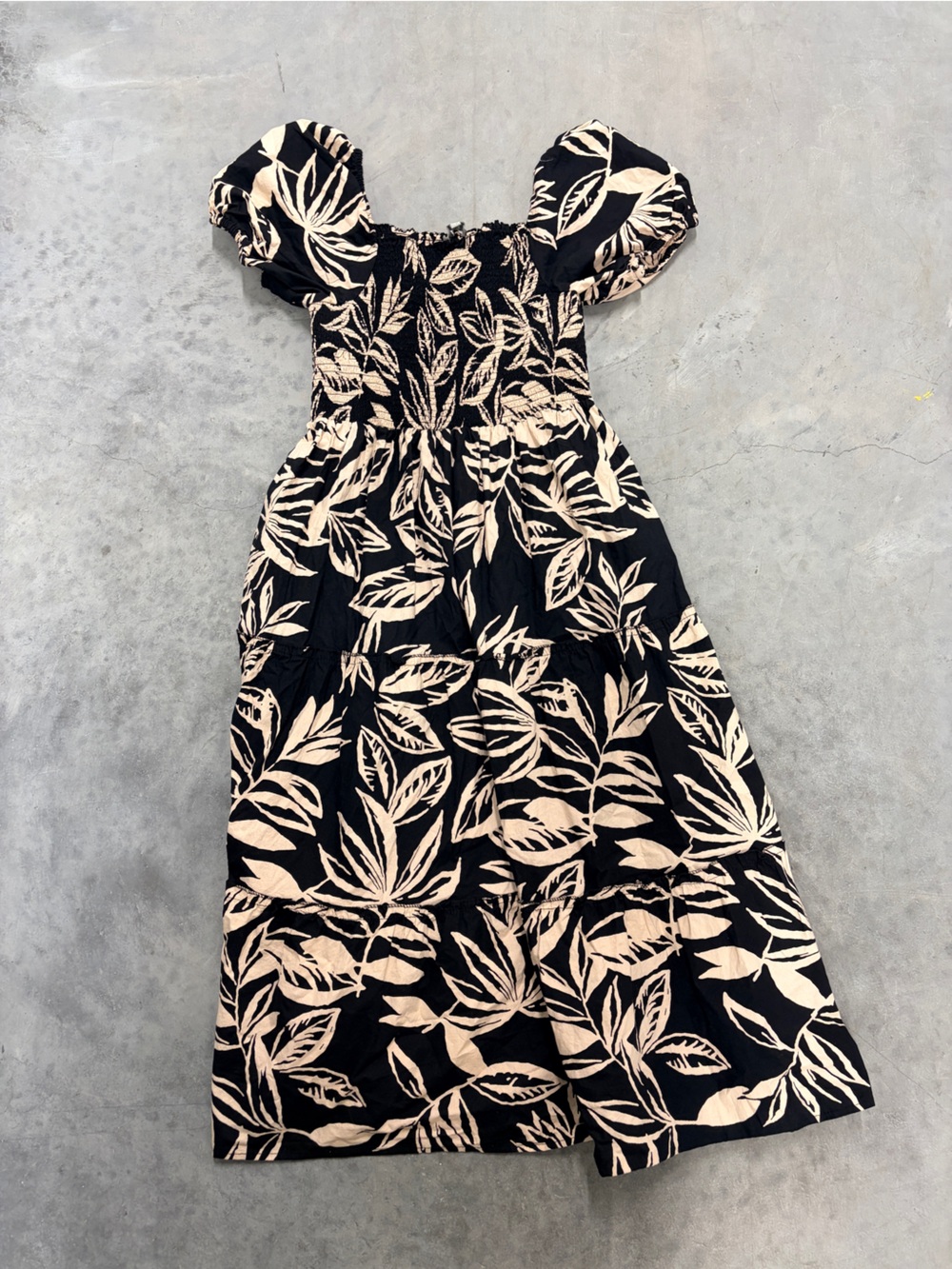 Black & Cream Leaf-Print Maxi Dress